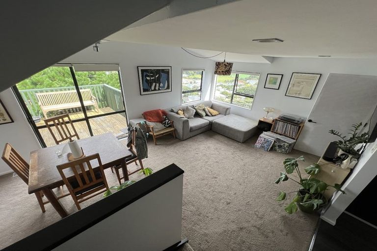 Photo of property in 20 Bay Lair Grove, Island Bay, Wellington, 6023