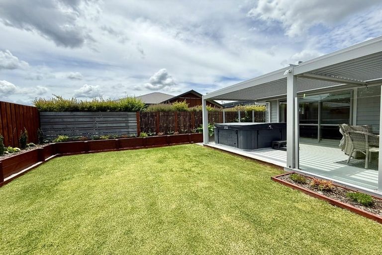 Photo of property in 16 Huka Heights Drive, Rangatira Park, Taupo, 3330