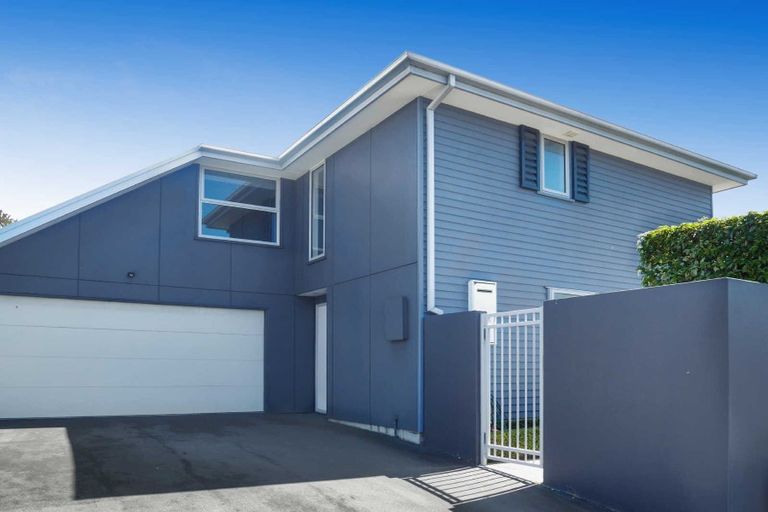 Photo of property in 63 Springfield Road, St Albans, Christchurch, 8014