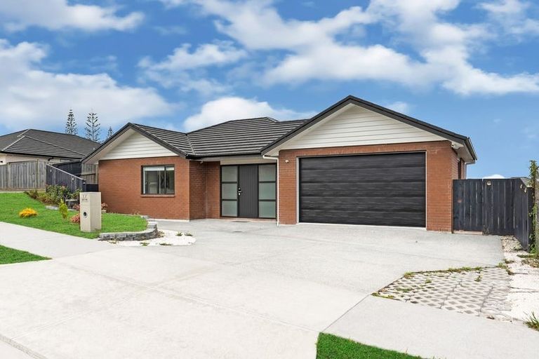 Photo of property in 17 Peacock Place, Pokeno, 2402