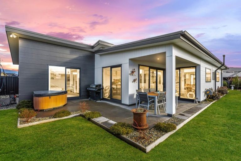 Photo of property in 1 Fraer Street, Cromwell, 9310