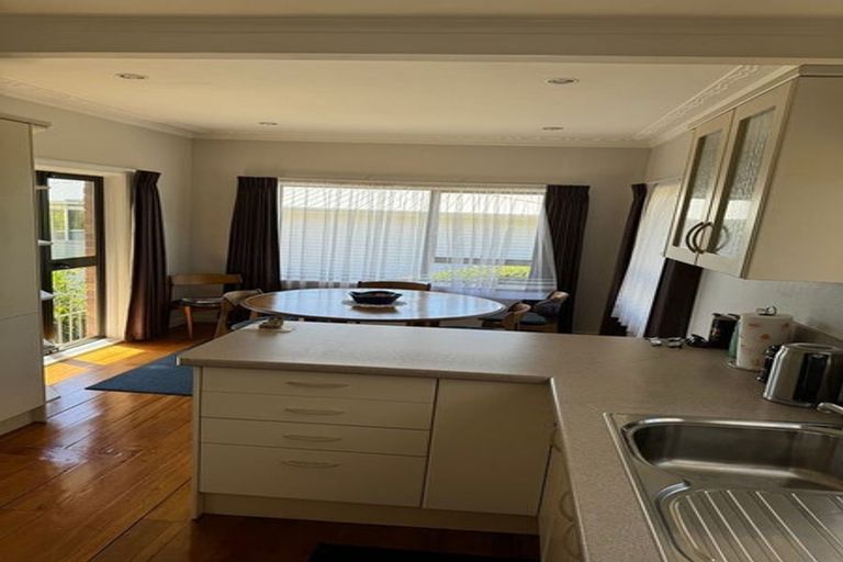 Photo of property in 48 Litten Road, Cockle Bay, Auckland, 2014