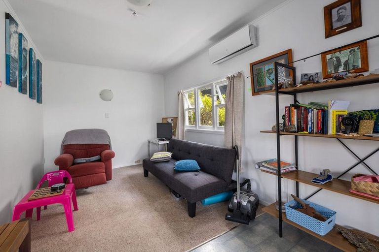 Photo of property in 3 Veronica Street, Paihia, 0200