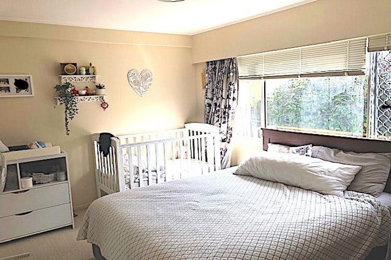 Photo of property in 2/62 Kitchener Road, Milford, Auckland, 0620