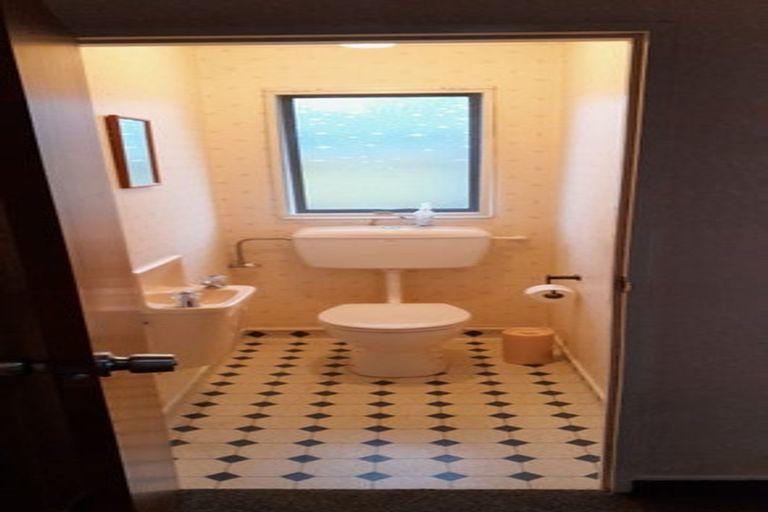 Photo of property in 2/701 Roberts Street, Hastings, 4122