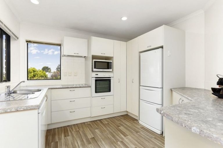 Photo of property in 31 Elan Place, Stanmore Bay, Whangaparaoa, 0932