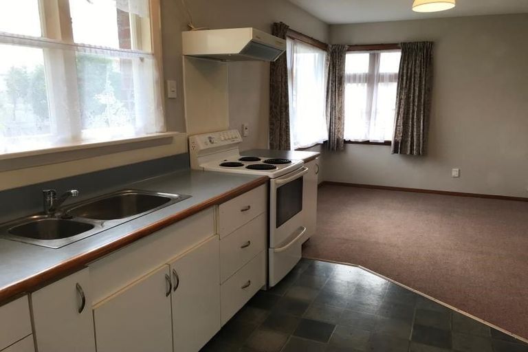 Photo of property in 10 Leamington Street, Addington, Christchurch, 8024