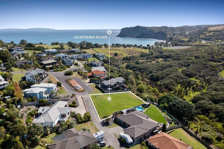 Photo of property in 40 Kotanui Avenue, Army Bay, Whangaparaoa, 0930