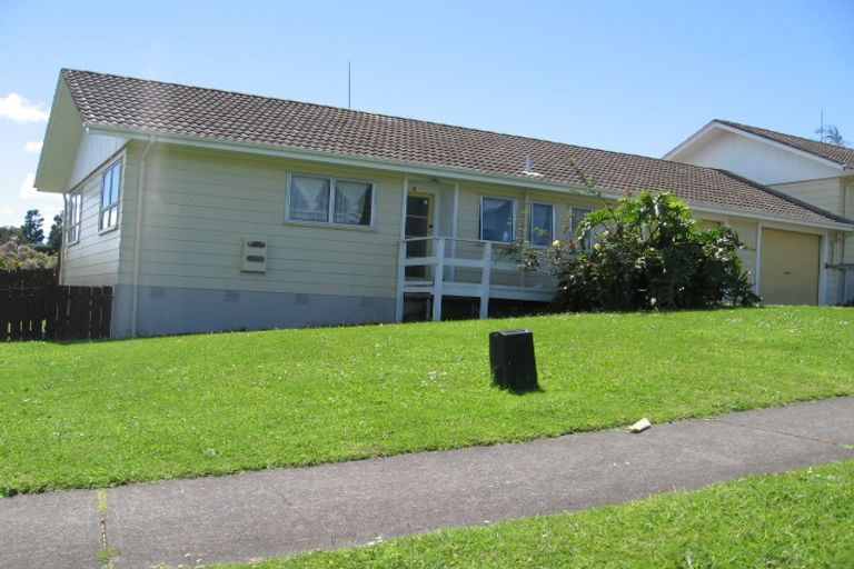 Photo of property in 1 Reseda Place, Papatoetoe, Auckland, 2025