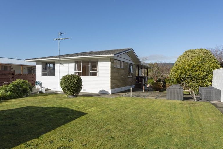 Photo of property in 176 California Drive, Totara Park, Upper Hutt, 5018