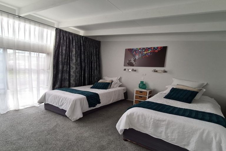 Photo of property in 2/203 Oakland Road, Karaka, Papakura, 2580