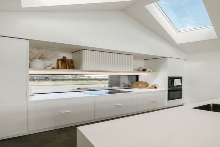 Photo of property in 16 Crown Lane, Rongotea, Palmerston North, 4473