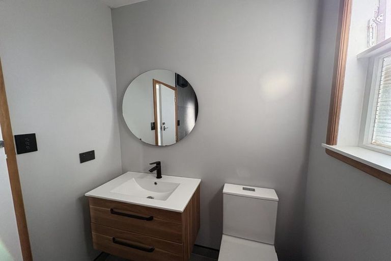 Photo of property in 587 Queen Street East, Levin, 5510