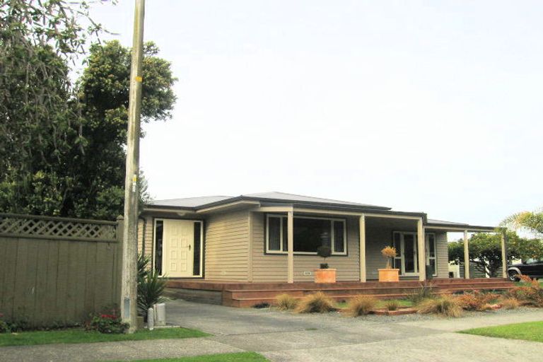 Photo of property in 4 Forsyth Street, Taradale, Napier, 4112
