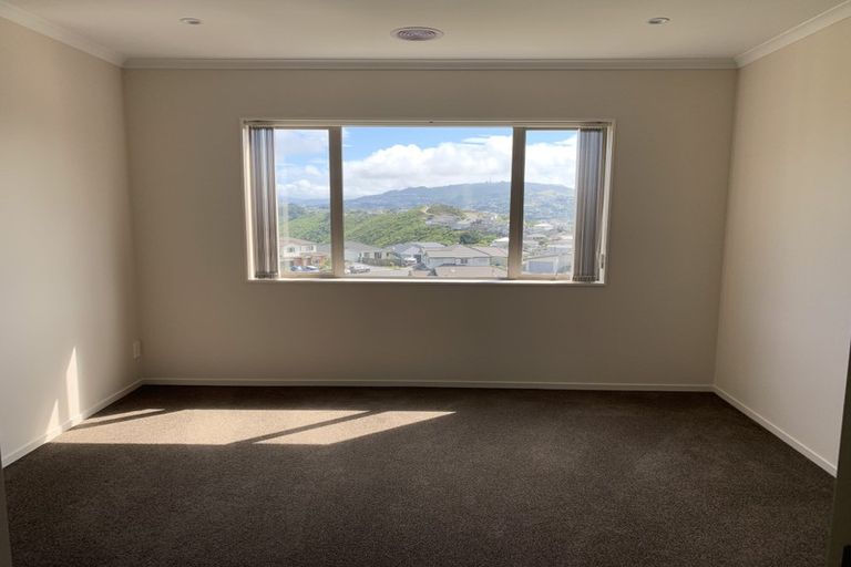 Photo of property in 12 Havana Rise, Grenada Village, Wellington, 6037