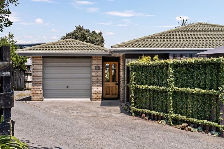 Photo of property in 20a Kane Road, Papamoa Beach, Papamoa, 3118