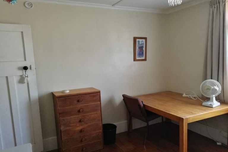 Photo of property in 20 Lyndhurst Street, Takaro, Palmerston North, 4412