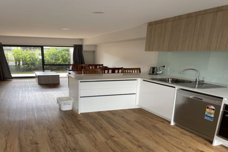 Photo of property in 2/13 Chilcott Road, Henderson, Auckland, 0612