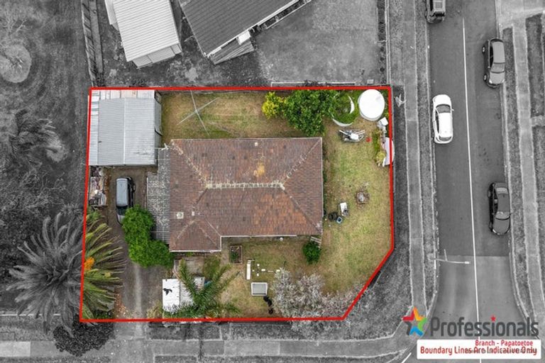 Photo of property in 2 Serrano Place, Clover Park, Auckland, 2023
