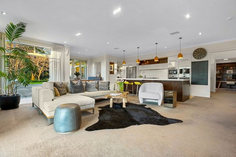 Photo of property in 1 Pearson Road, Whitford, Howick, 2571