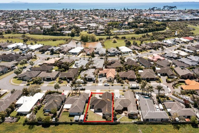 Photo of property in 48 Oreti Crescent, Papamoa Beach, Papamoa, 3118