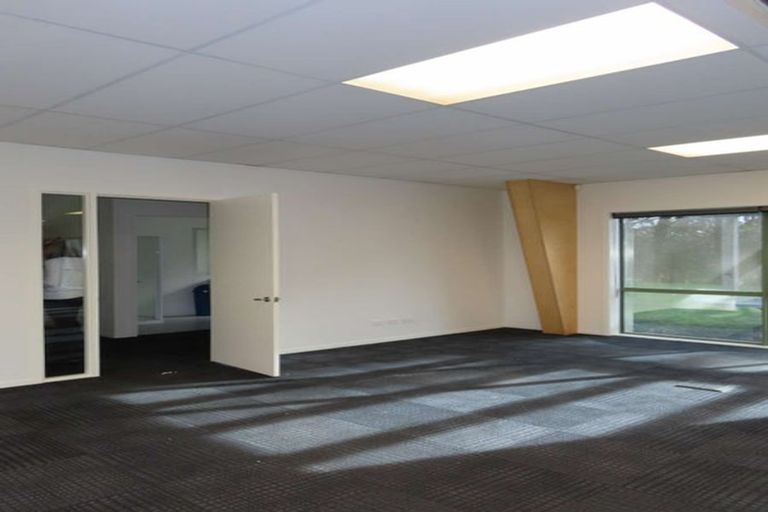 Photo of property in 184 Johns Road, Northwood, Christchurch, 8051