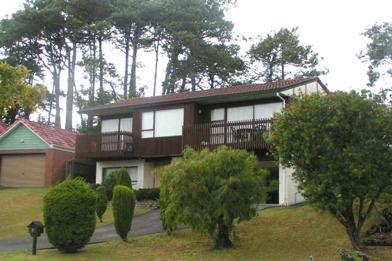 Photo of property in 7 Longwood Place, Forrest Hill, Auckland, 0620