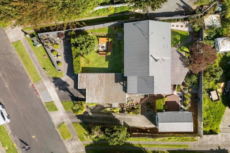 Photo of property in 9 Milsom Place, Te Puke, 3119