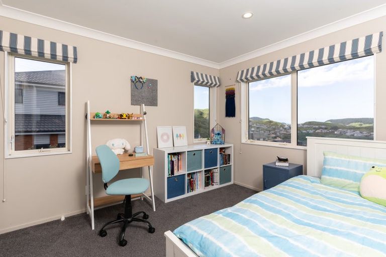 Photo of property in 51 Erlestoke Crescent, Churton Park, Wellington, 6037