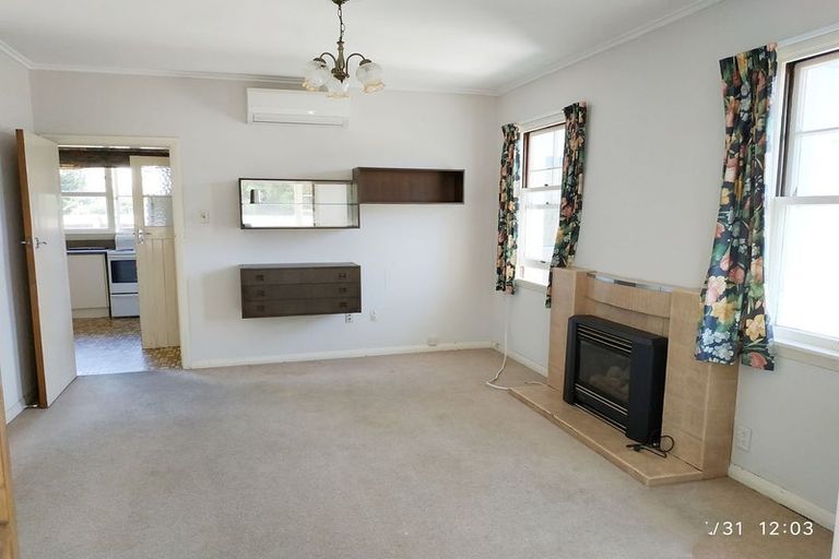 Photo of property in 147 Avonhead Road, Avonhead, Christchurch, 8042