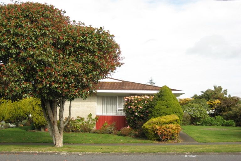 Photo of property in 13 Pembroke Road W, Stratford, 4332