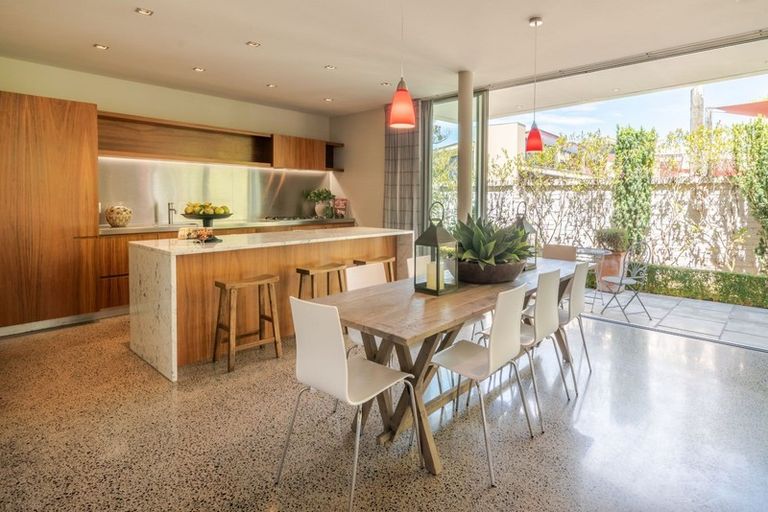 Photo of property in 148 Merivale Lane, Merivale, Christchurch, 8014