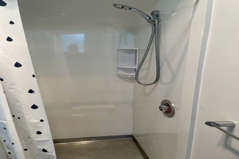 Photo of property in 121 Kendal Avenue, Burnside, Christchurch, 8053