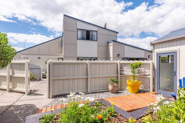 Photo of property in 13 Marram Way, Peka Peka, Waikanae, 5391