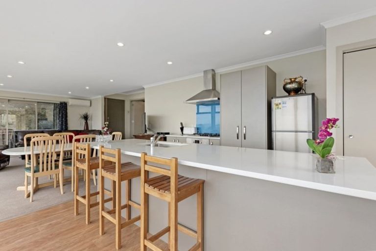 Photo of property in 11a Chestnut Grove, Maungaraki, Lower Hutt, 5010