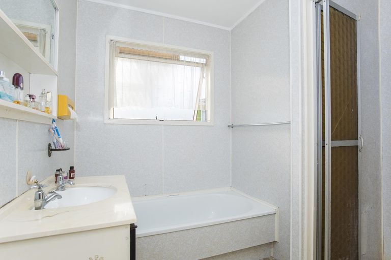 Photo of property in 10 Solander Street, Tolaga Bay, 4077