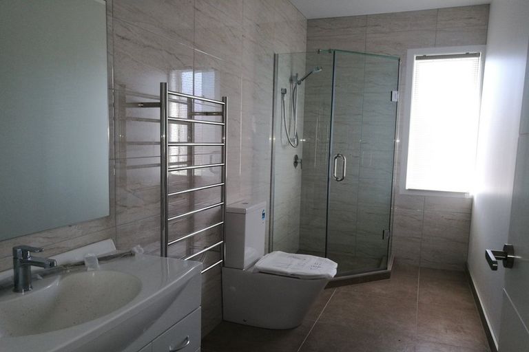 Photo of property in 111 Mountbatten Avenue, Hillcrest, Auckland, 0627