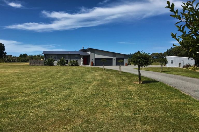Photo of property in 56 Gressons Road, Waikuku, Rangiora, 7473