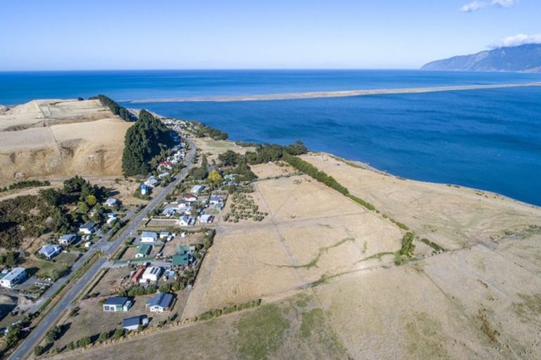 Photo of property in 97 Lake Ferry Road, Lake Ferry, Featherston, 5772