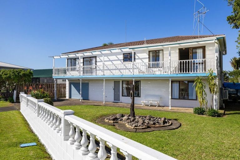 Photo of property in 6 Uenuku Avenue, Raglan, 3225