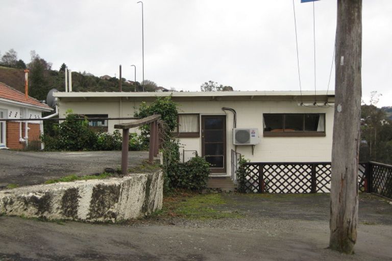 Photo of property in 8c Orbell Street, Dalmore, Dunedin, 9010
