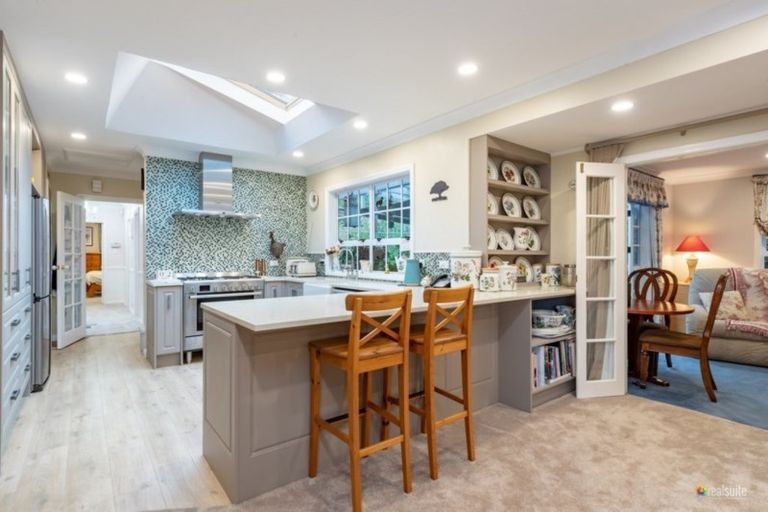 Photo of property in 68d Chatsworth Road, Silverstream, Upper Hutt, 5019