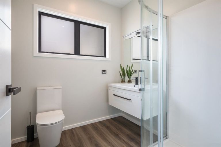 Photo of property in 4 Rotorua Grove, Aotea, Porirua, 5024