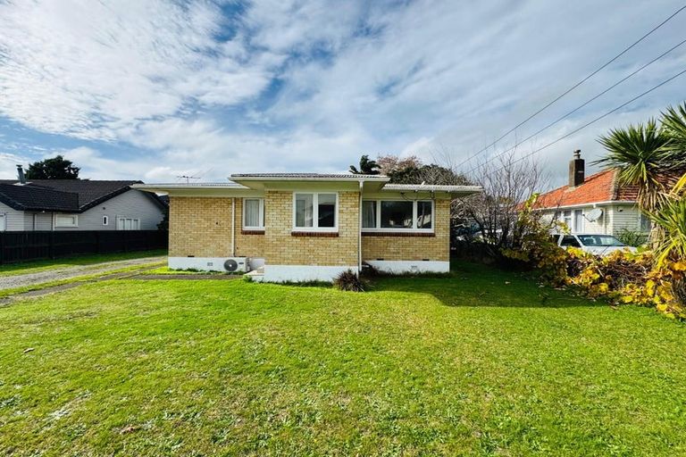 Photo of property in 1/8 Alpha Street, Papakura, 2110