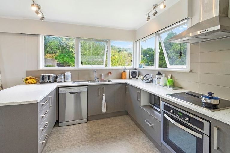 Photo of property in 1/46 Scenic Drive, Manurewa, Auckland, 2102