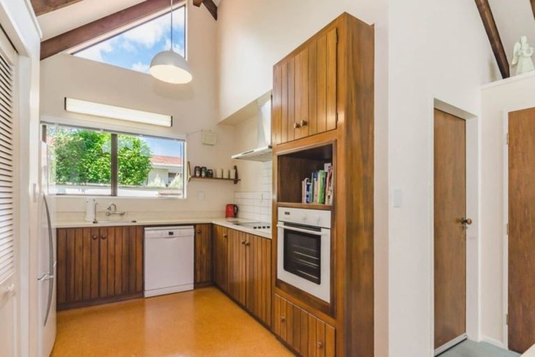 Photo of property in 9 Awanui Drive, Waikanae, 5036