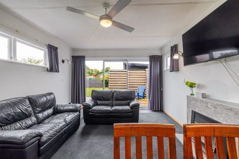 Photo of property in 12 Carthew Street, Feilding, 4702