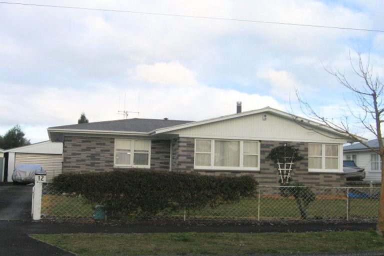 Photo of property in 12 Thornton Place, Melville, Hamilton, 3206