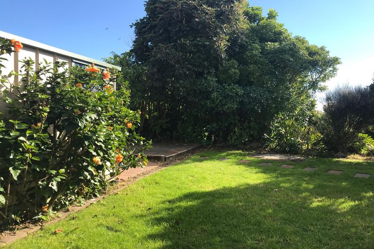 Photo of property in 12 Homestead Place, Welcome Bay, Tauranga, 3112