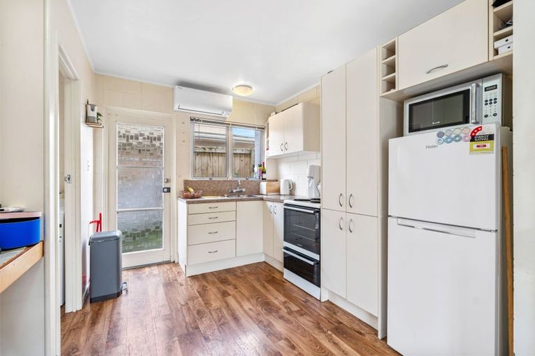 Photo of property in 2/5 Second Avenue, Avenues, Whangarei, 0110